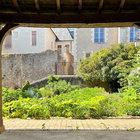 Chatel Rose - Historical Centre With Garden Блоа Екстериор снимка