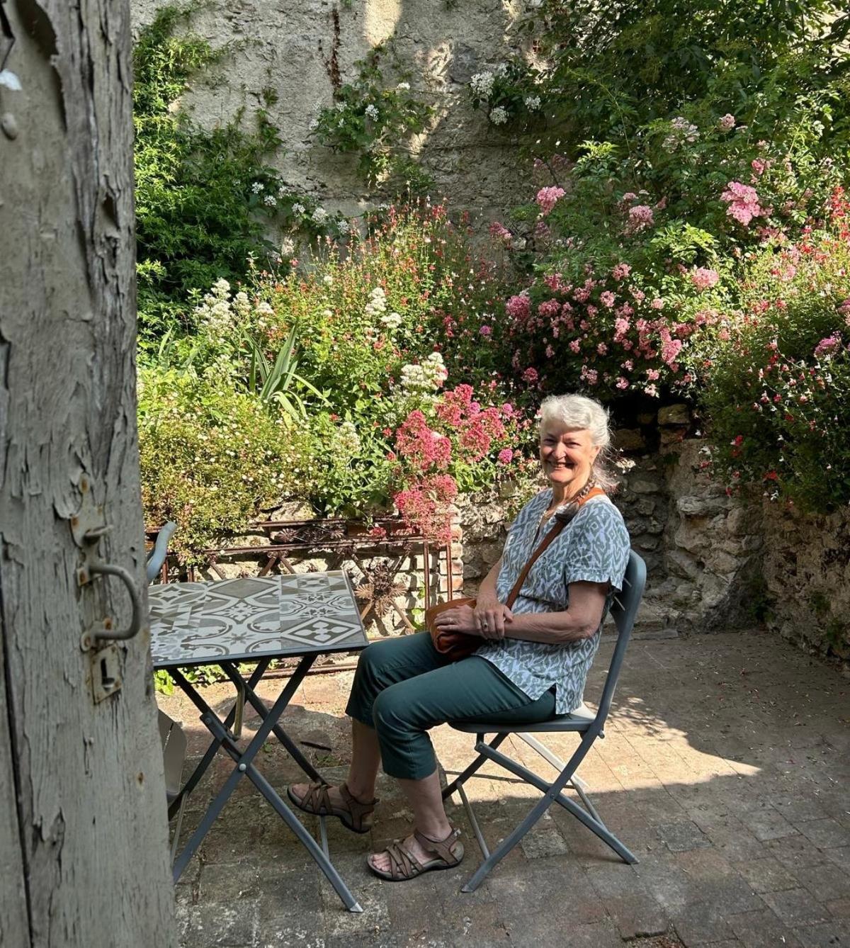 Chatel Rose - Historical Centre With Garden Блоа Екстериор снимка